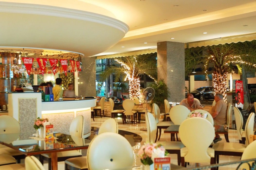 Lk Royal Suite Pattaya Exteriör bild