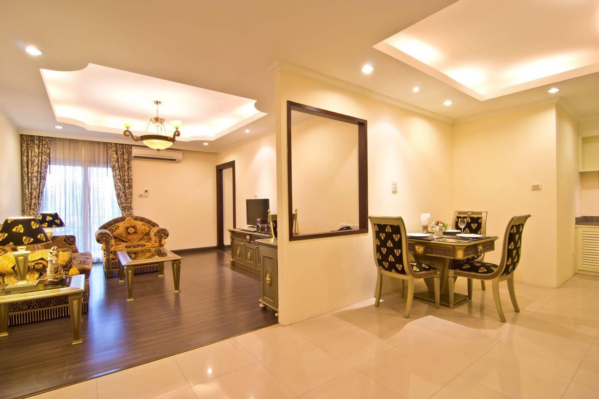 Lk Royal Suite Pattaya Exteriör bild