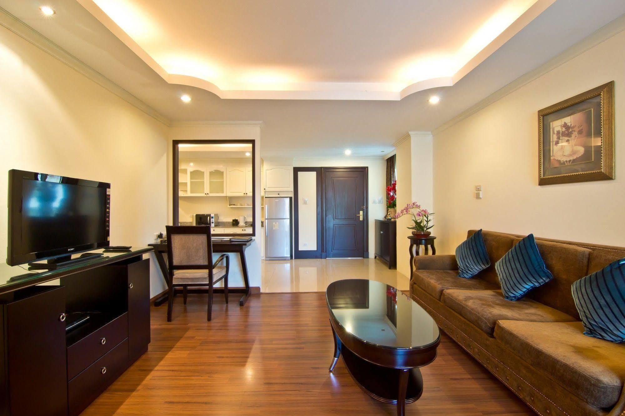 Lk Royal Suite Pattaya Exteriör bild