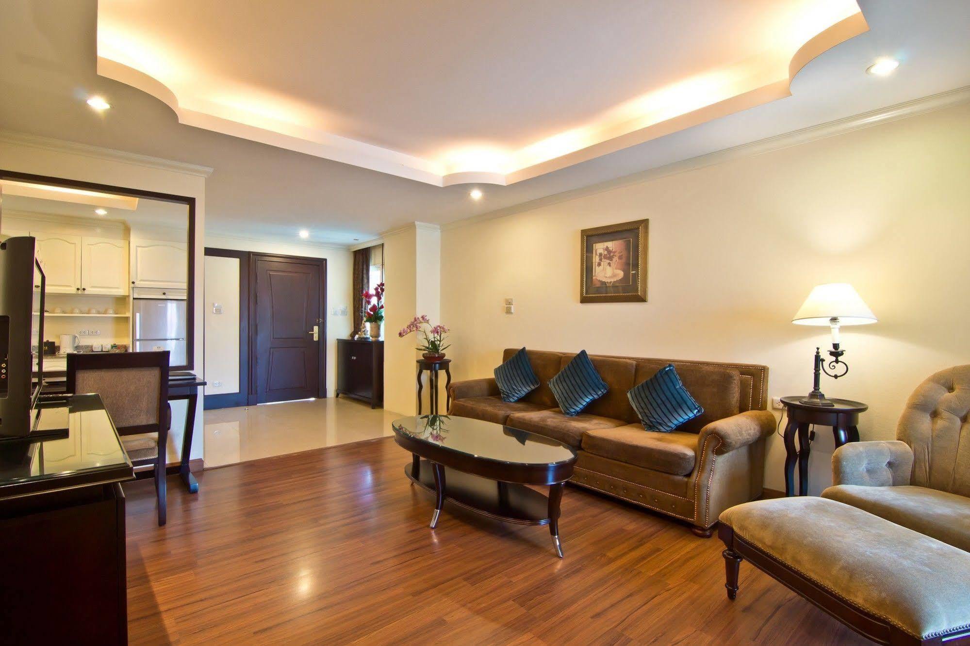 Lk Royal Suite Pattaya Exteriör bild