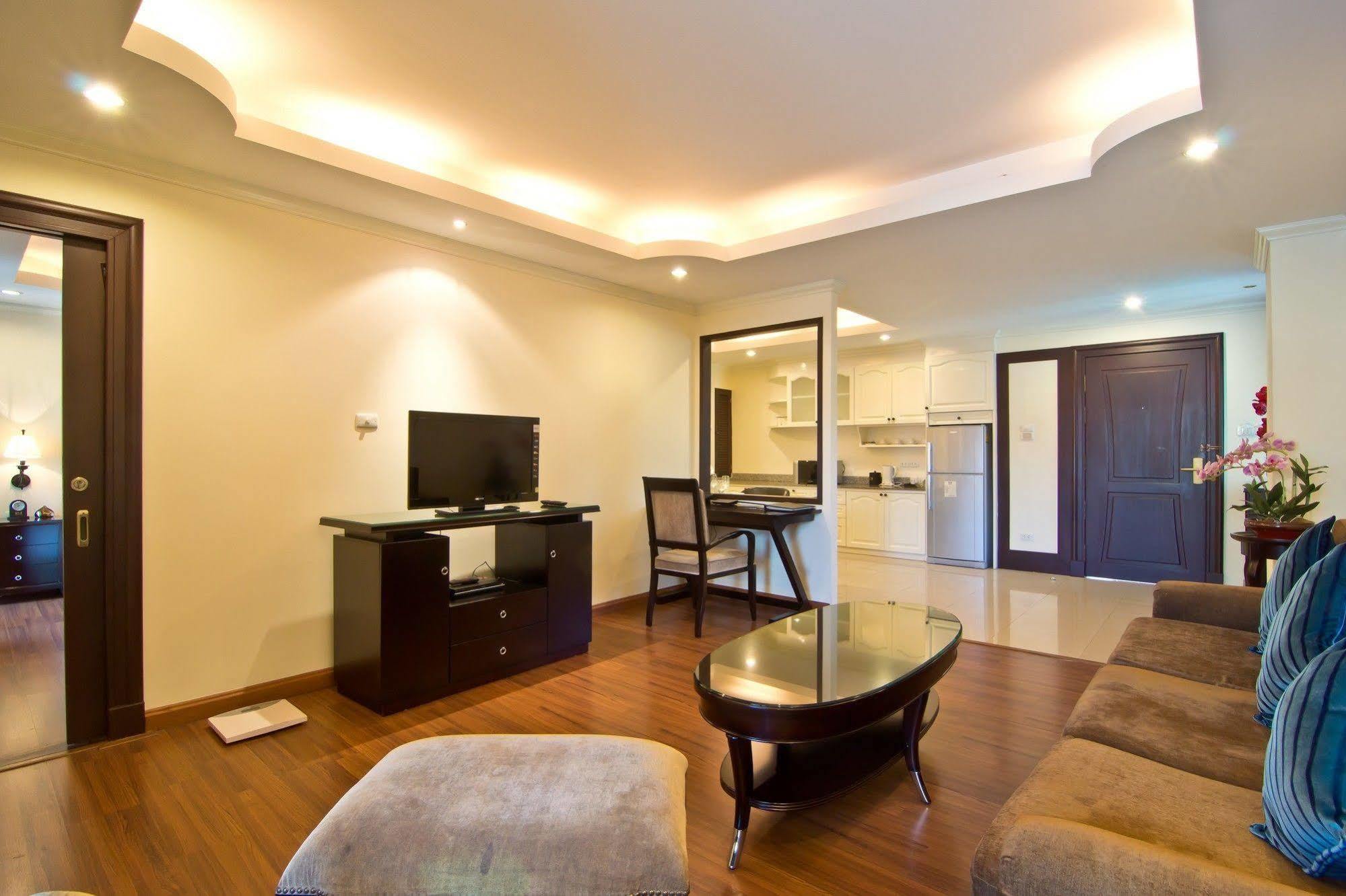 Lk Royal Suite Pattaya Exteriör bild