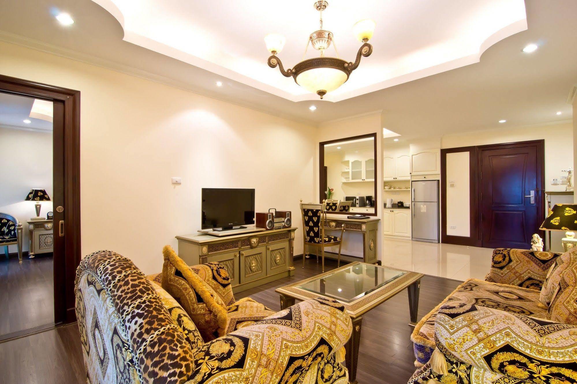 Lk Royal Suite Pattaya Exteriör bild